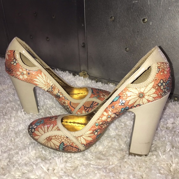 Naughty Monkey Pumps - Picture 6 of 8